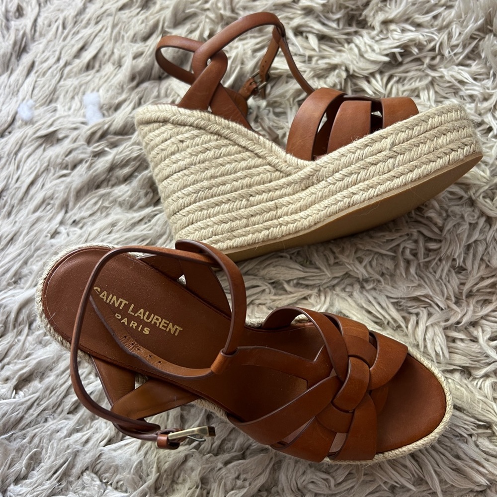 Ysl brand new nude/brown wedges size 41